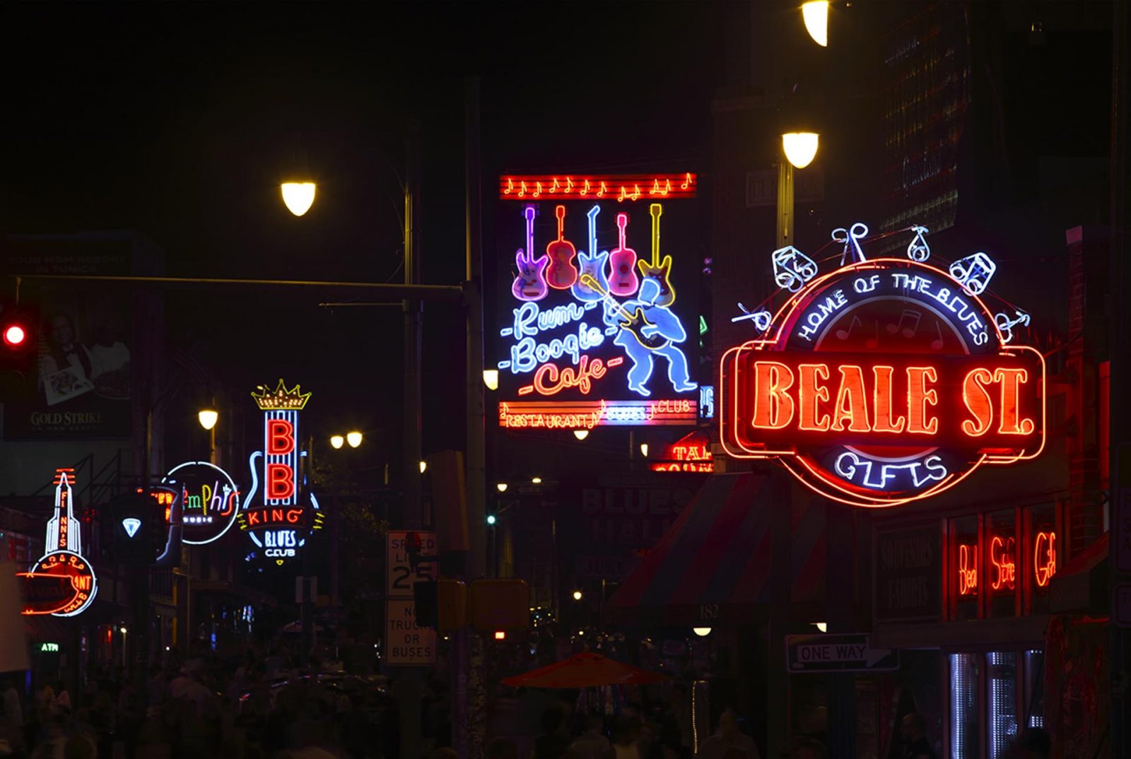 Beale Street neon 0K1A0237
